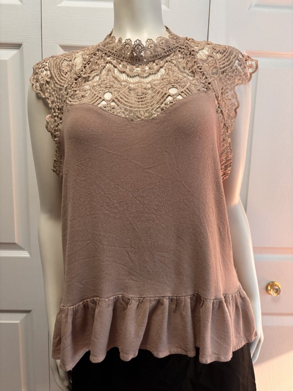 Umgee USA Small Boho Lace Yoke Top Taupe Cap Sleeve Peplum Blouse